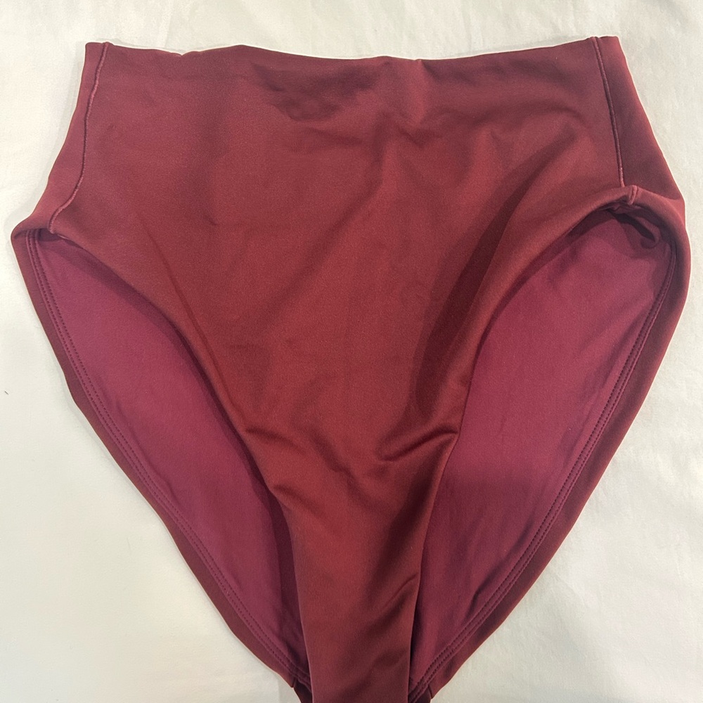 Left On Friday hi hi bottom size Medium